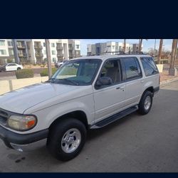 99 Ford Explorer 4X4