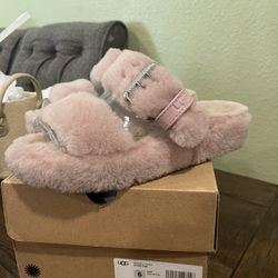 WOMENS UGG SIZE 6 “ FUZZ YEAH “