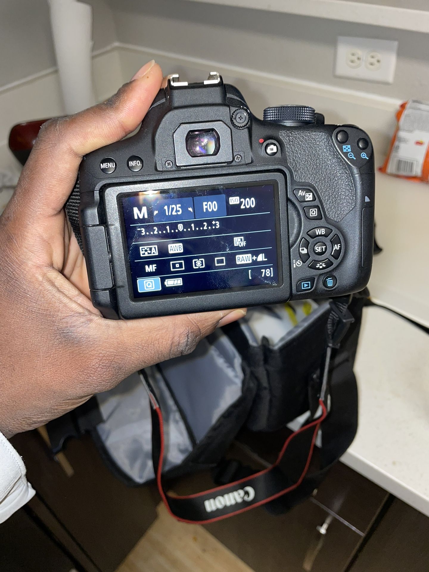 Canon T6i