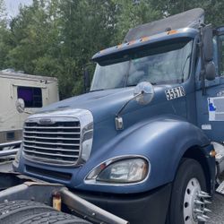 Freightliner Day Cab 2005