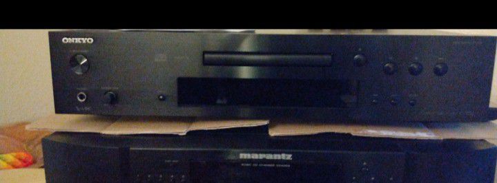 Onkyo CD Player with Remote Control 