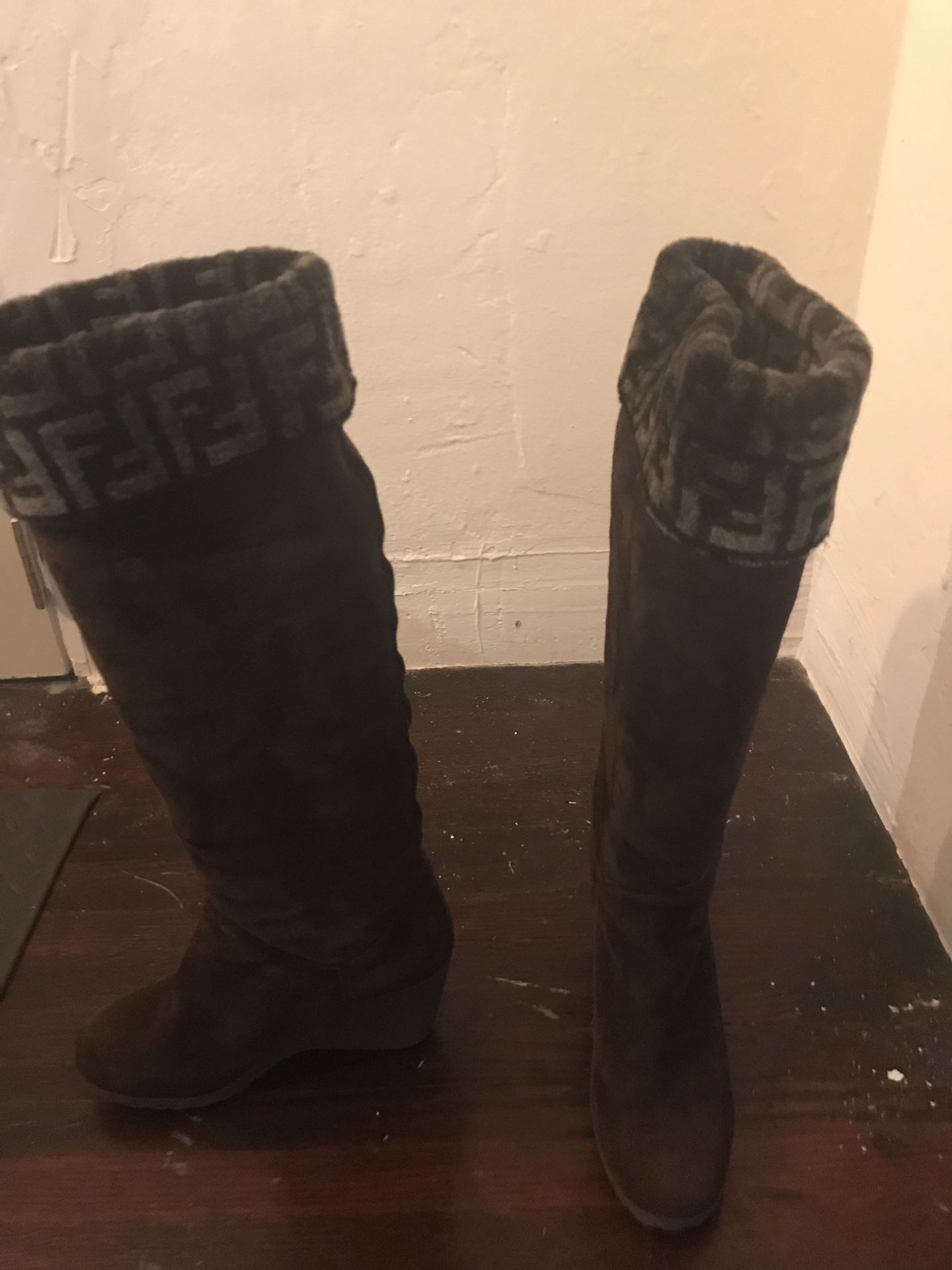 Fendi women’s boots 8 1/2