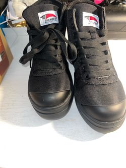 Women Steel Toe Work Boots Black. Size 7