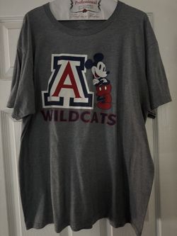Women’s UofA T-shirts