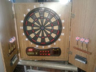 Electronic dartboard cabinet