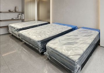 New Full Mattress Still in Plastic