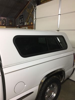 Photo Camper shell for Chevrolet or Gmc 2001 body style