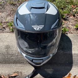 Sentinel Motorcycle Helmet Excellent Condition Barely Used Size XL 61-62cm