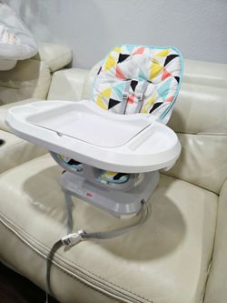 Fisher-Price Baby to Toddler High Chair SpaceSaver Portable Dining Seat & Booster with Washable Deep Tray & Liner