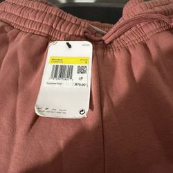 Woman’s Nike Sweat Pants 