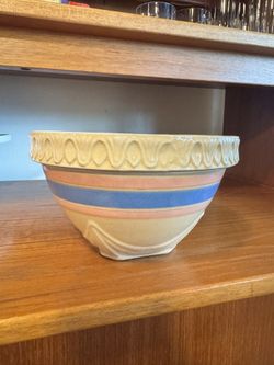 vintage McCoy  ware mixing bowl