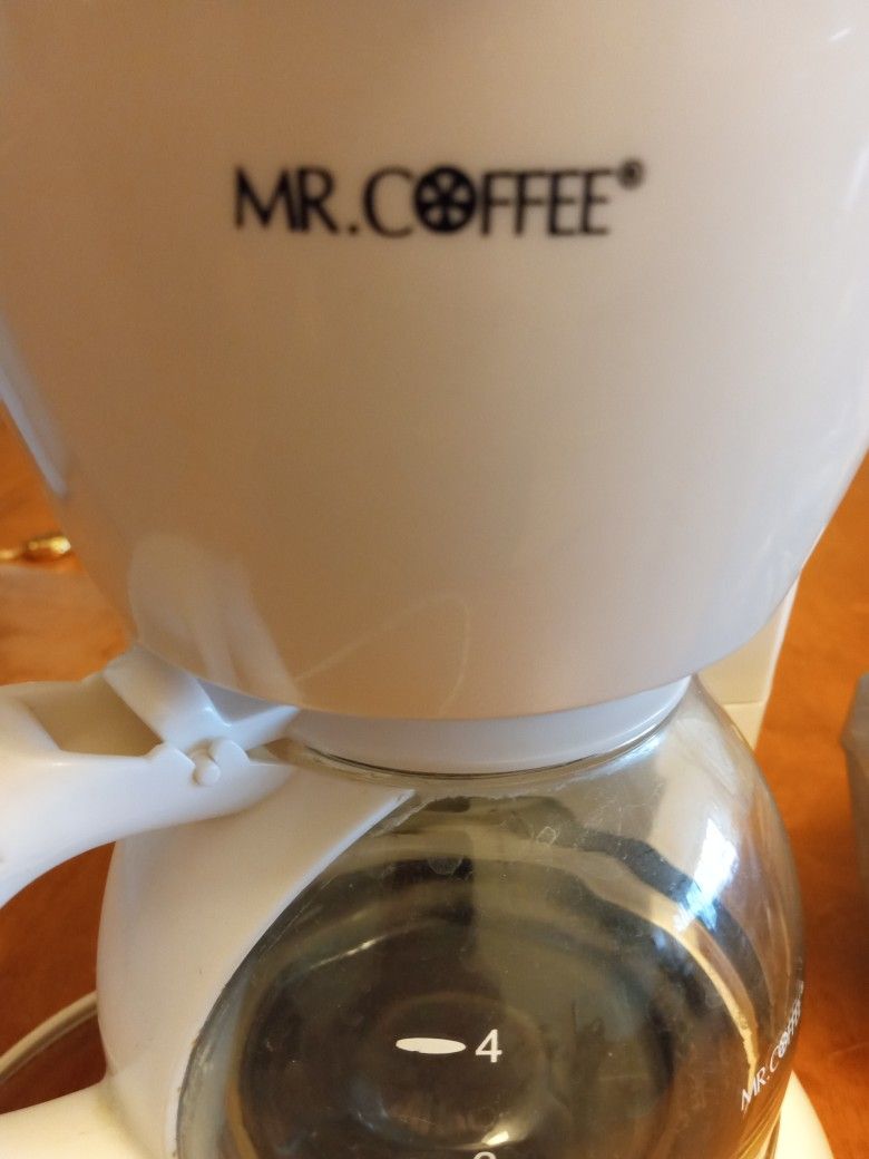 Mr Coffee Coffee Post And Can Opener And Storage Containers