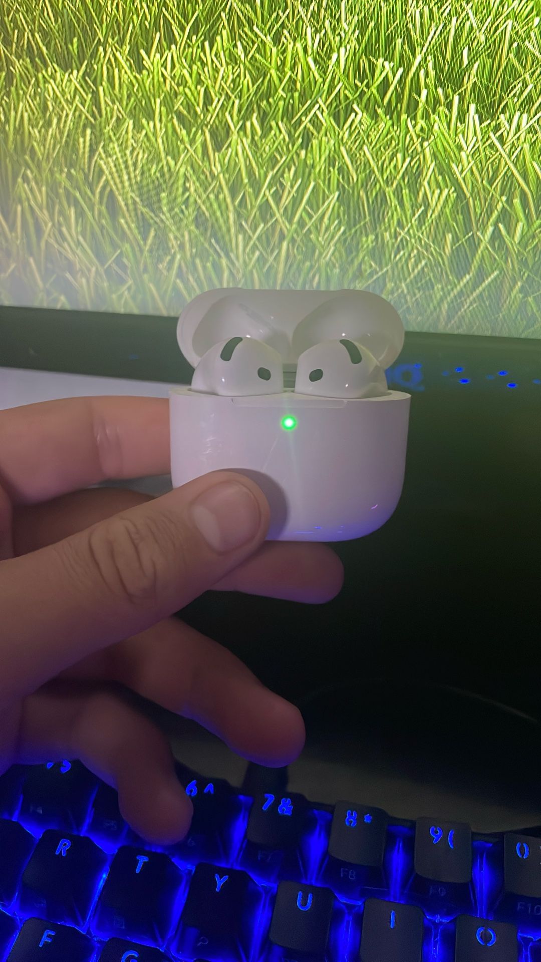 barely used gen 4 airpods