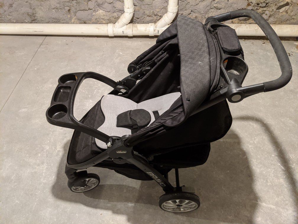 Chicco Keyfit 30 Travel System Stroller and Car Seat