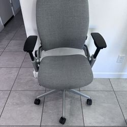 Steelcase Leap V2 Office Chair Silver Frame