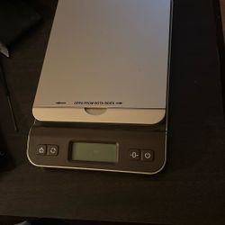 POSTAL SCALE BRAND NEW 