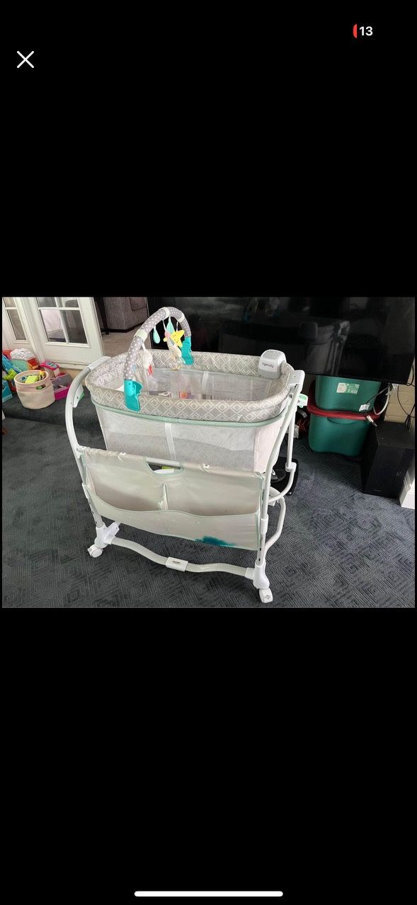 Ingenuity Dream and Grow Breathable Mesh Bedside Bassinet with Storage Pocket Dalton, Gray
