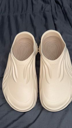 Crocs clogs