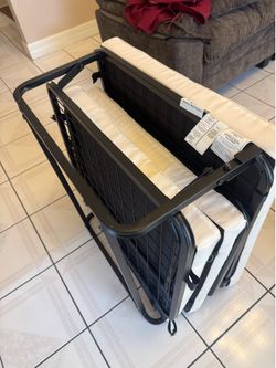 Folding small bed