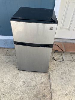 Kenmore Mini Fridge with Freezer