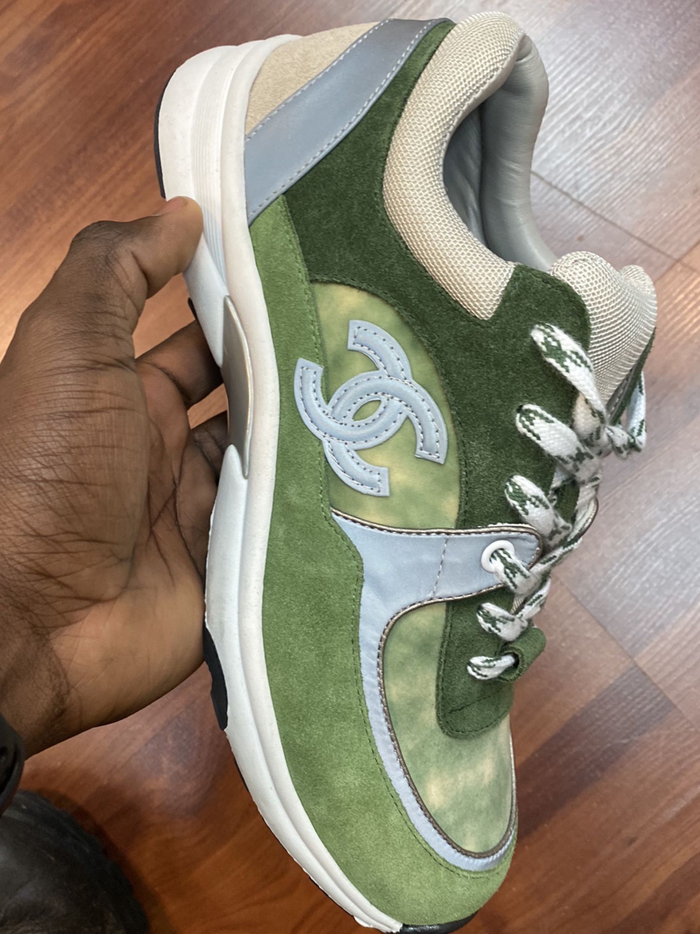 Low top women Chanel sneakers for Sale in Queens, NY - OfferUp