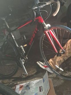 Giant 29 inch bike