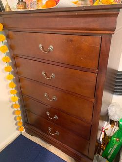 Cherry Wood 5-Drawer Tall Dresser