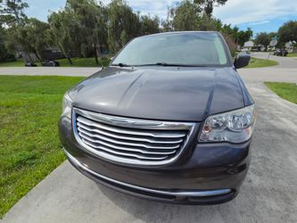 2016 Chrysler Town & Country