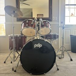 PDP Drum Set 5 Piece, With a Pearl Hi-Hat Stand 