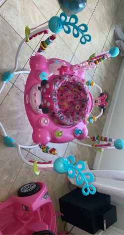 Minnie Bouncer Like New 60$