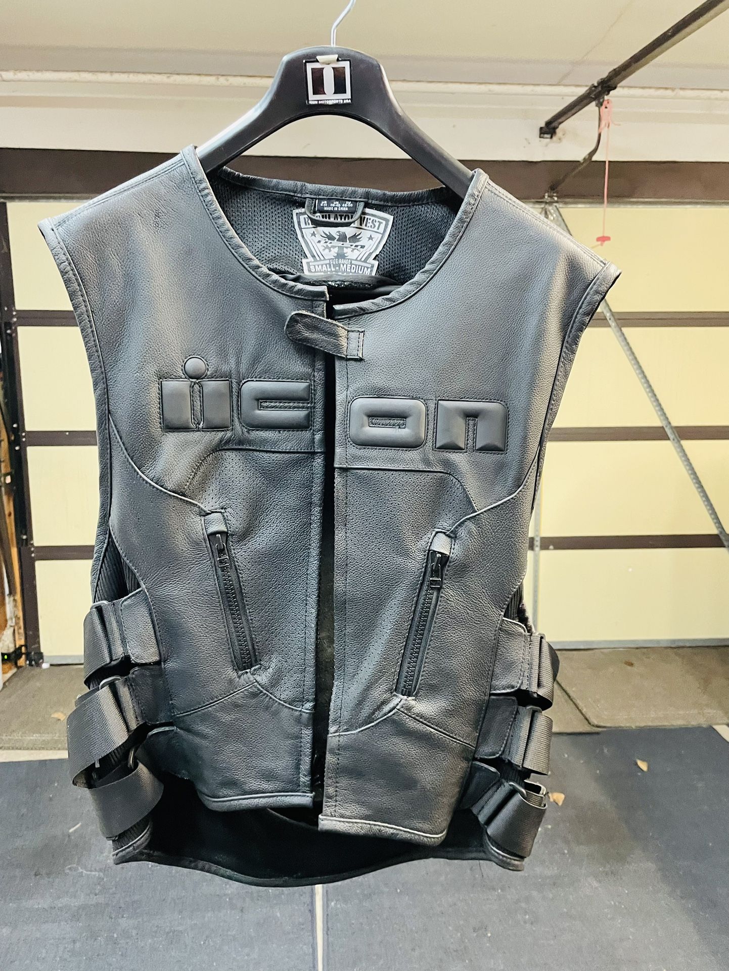 Icon Regulator Vest, Size Small, Medium $120 Or Best Offer