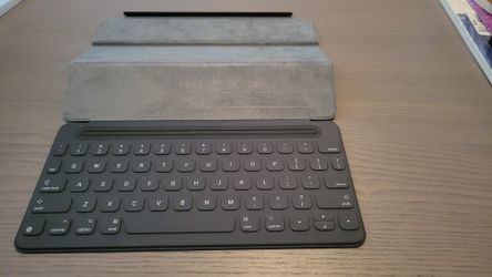 Apple Smart Keyboard Model No A1772