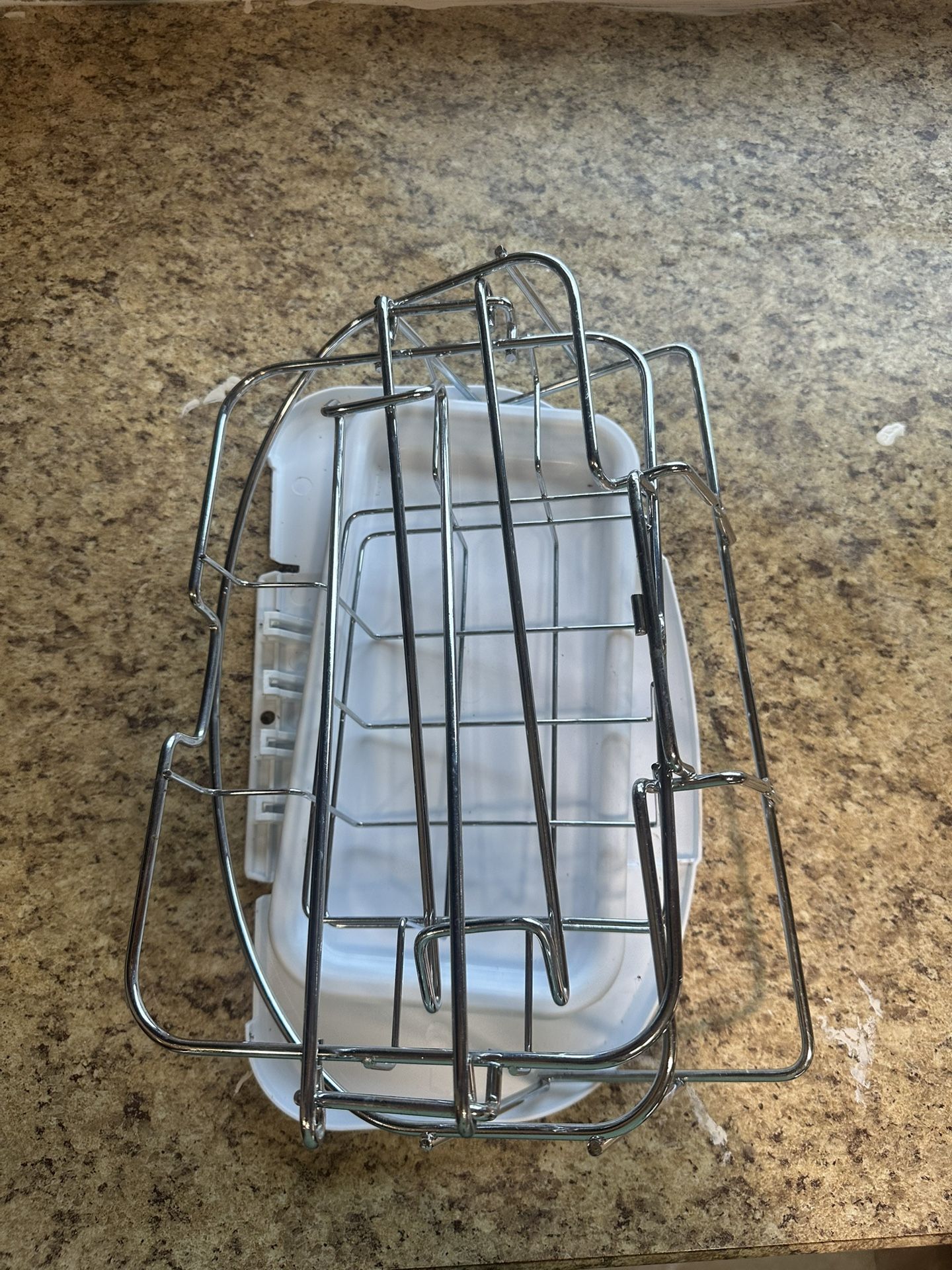 Small Kitchen Trash Can