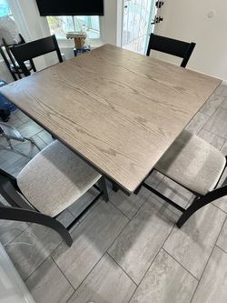 Grey/ black Dinning table set
