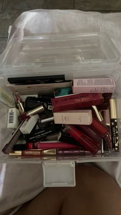 Free lipstick