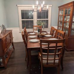8 Person Dining Room Set
