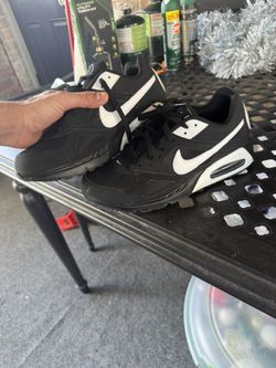 Nike Air Max Ivo Black 8.5