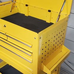 BLUE POINT BOX BY SNAP ON.