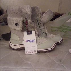waterproof Pajar Canada boots 
