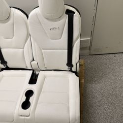 Model X 3rd Row seats