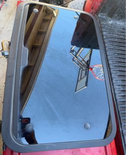 Universal spoiler sunroof
