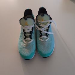 Men's Jordan Trunner Size 9