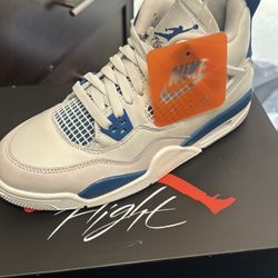 Jordan 4 Retro Military Blue 