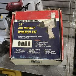 Central Pneumatic 1/2” Air Impact Wrench Kit