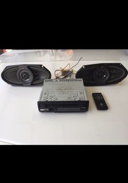 Sony radio with speakers