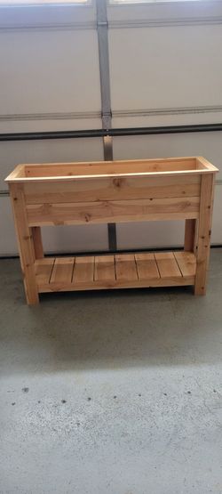 Planter box with bottom shelf!