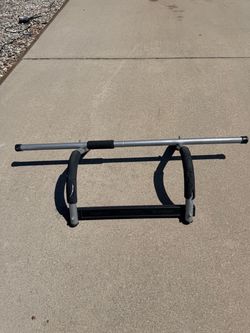 Pull Up Door Bar