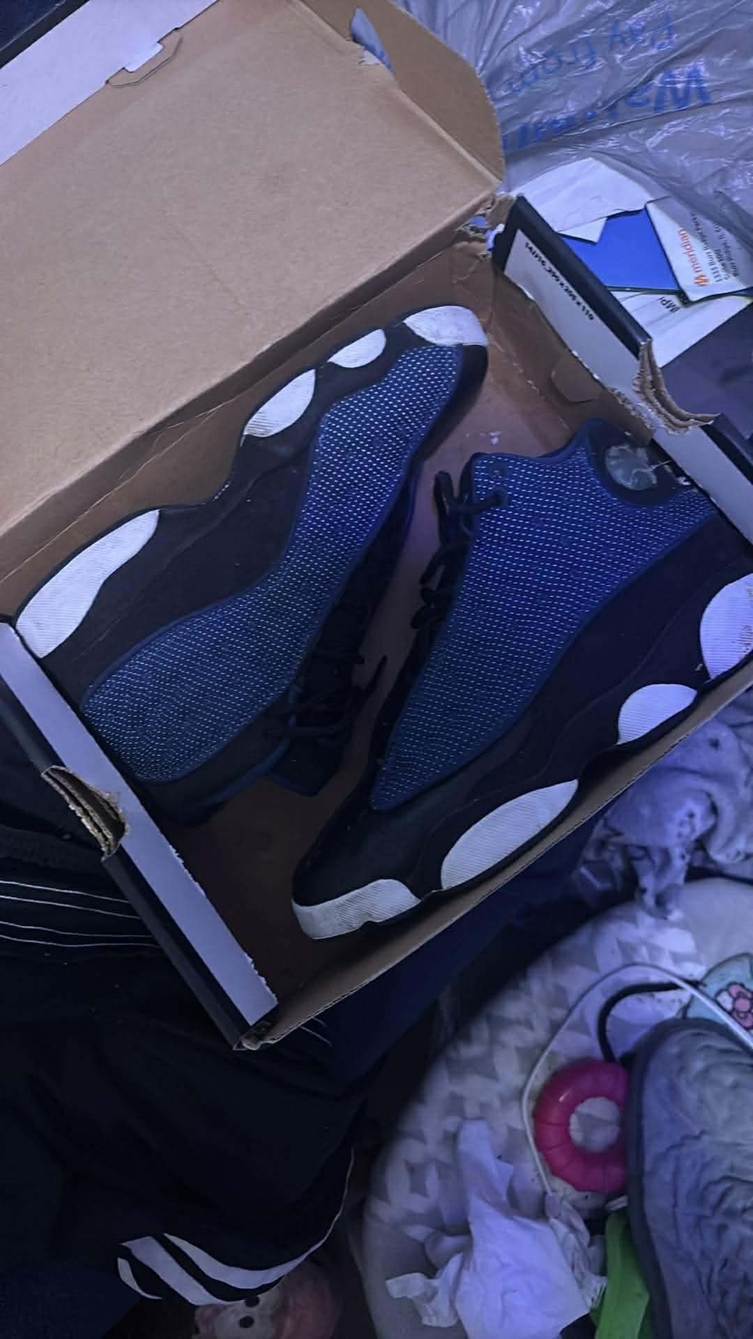 Jordan 13 5.5y 120$ 
