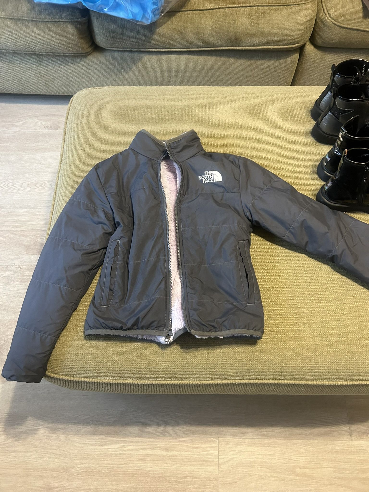 Girls Reversible North Face Jacket Size 7/8
