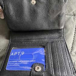 👛WOMENS SafeKeeper WALLET - APT 9 - BLACK